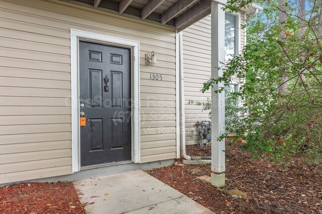 Photo - 1305 Augusta Dr