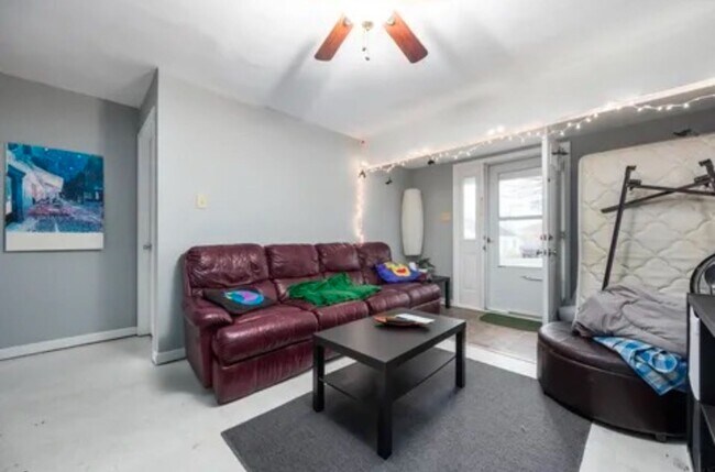 Photo - 3 bedroom 1 bath Student Rental