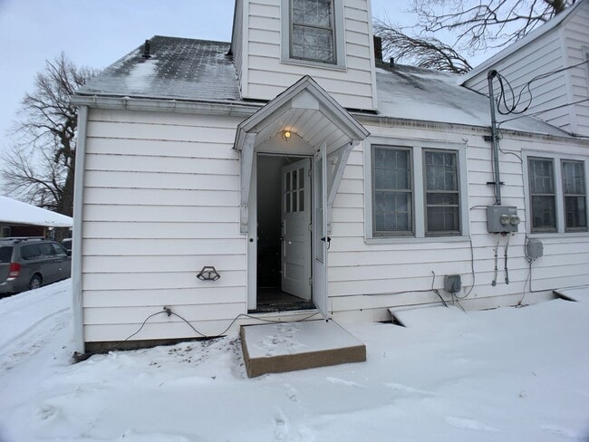 Building Photo - 508 Broadway Unit 508 Broadway St Rental