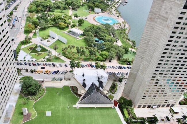Photo - 325 S Biscayne Blvd Condo Unit 3922