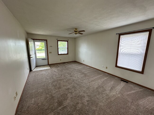 Photo - 219b-219 Robb Ave Unit 215 B