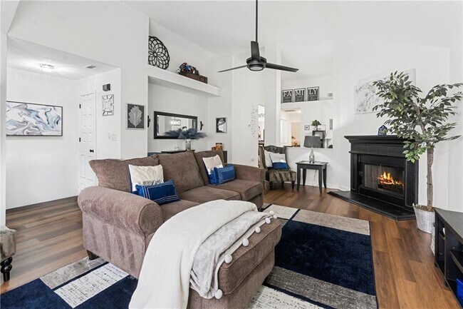 Photo - 4909 Truitt Ln