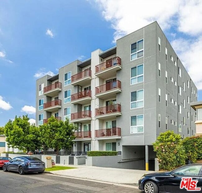Photo - 1215 S Bedford St Condo Unit 503