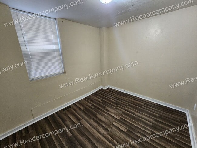 Photo - 3927 Main St Unit Apt 1R
