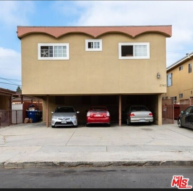 Building Photo - 3740 Veteran Ave Rental