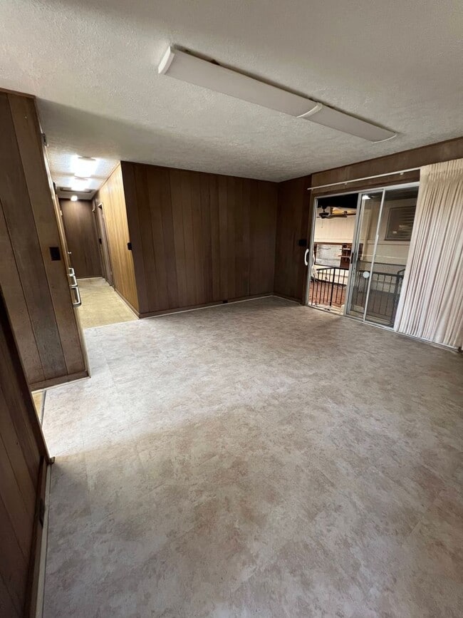 Photo - 949 Lehua Ave Unit B