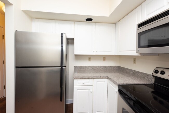 Photo - Rent in North Haven, convenient to everything!