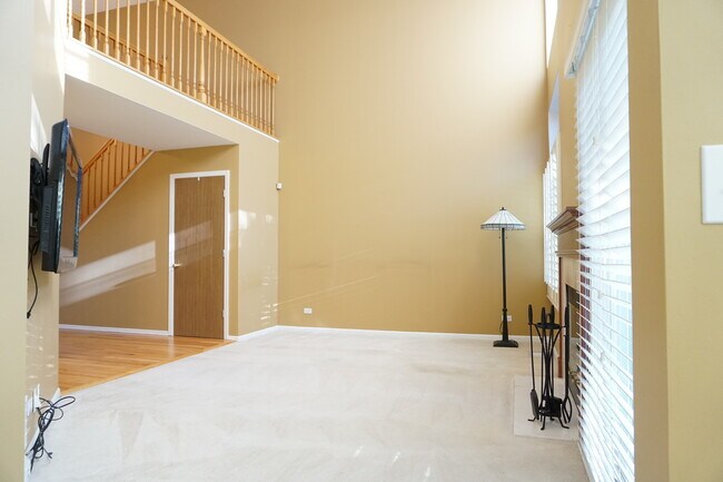 172 Crescent Ln