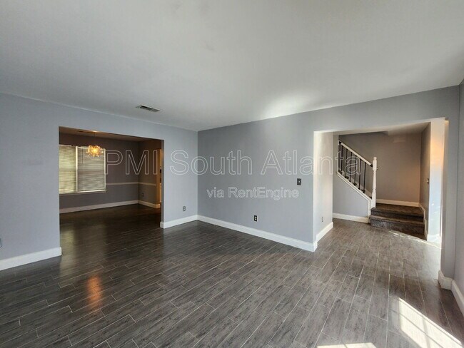 Photo - 2085 Winding Crossing Trail