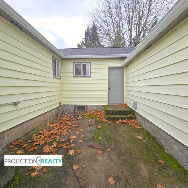 Photo - 32535 Coal Creek Rd