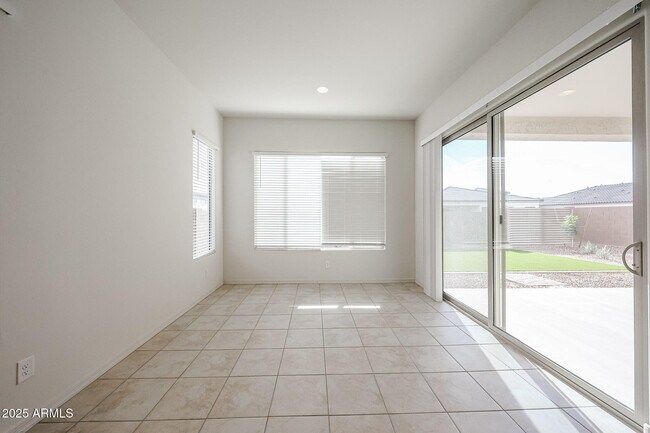 Photo - 24913 N 170th Dr