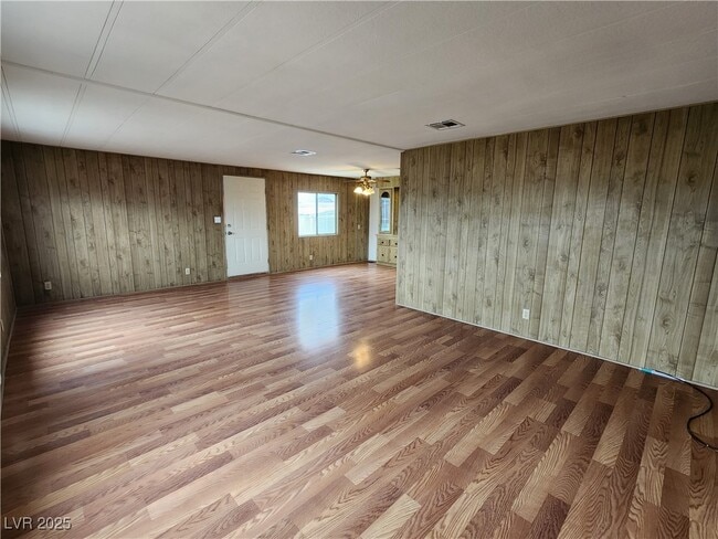 Building Photo - 1111 Hardy Ln Rental