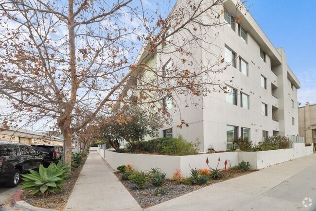 Building Photo - 11406 Exposition Blvd., Rental