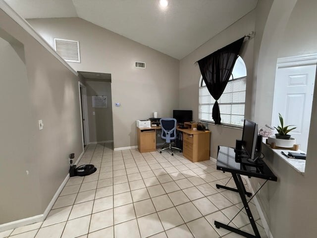 Photo - 13025 Meadowbreeze Dr