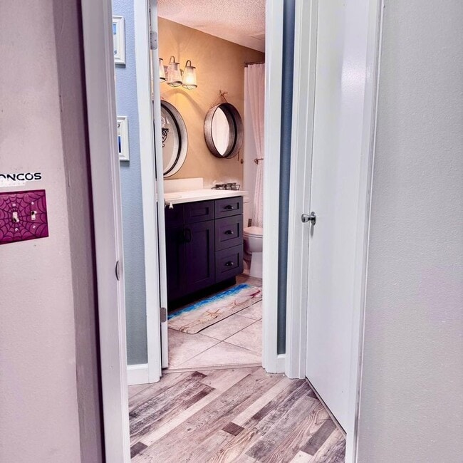 Photo - 8605 Otter Creek Ct