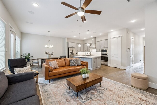 Photo - 1504 Callaking Pl