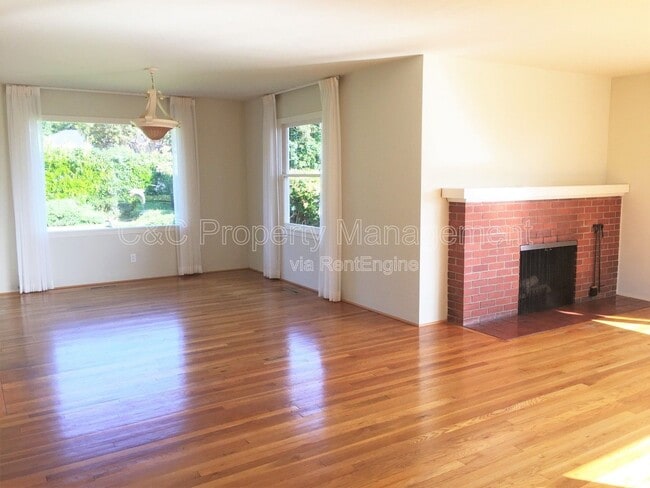 Photo - 170 Del Monte Blvd