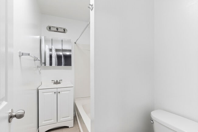 Photo - 216 Park Ave