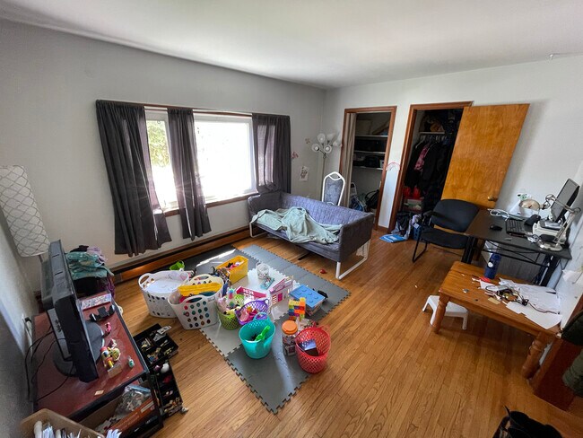 Photo - 168 Toronto St Unit 3