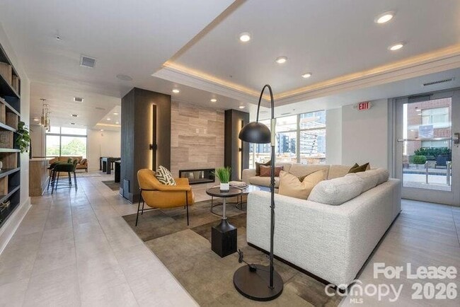 Photo - 425 W Trade St Unit 1FR