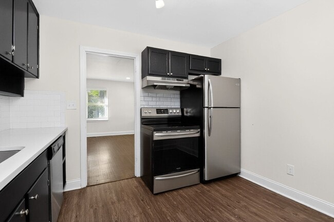 Photo - Charming Two Bedroom Duplex in Commonwealth Park!