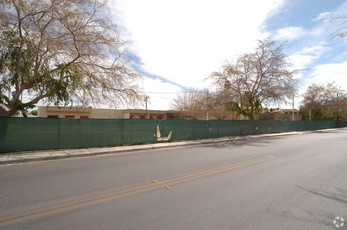 Photo - 45546 Aladdin St