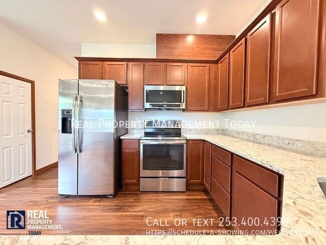 Photo - 601 5th St SW