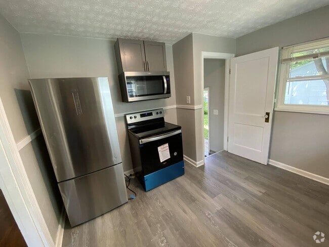 Building Photo - Newly updated Single Family in Dayton! Rental