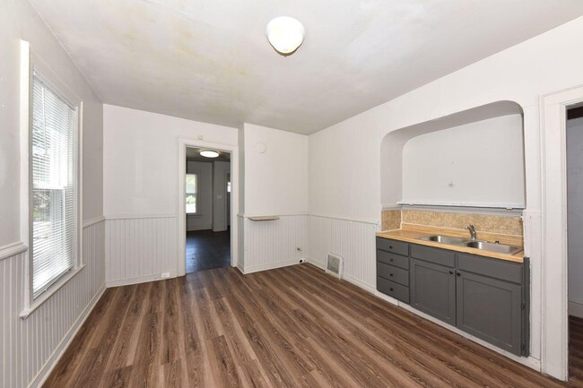 Photo - 2932 N Holton St