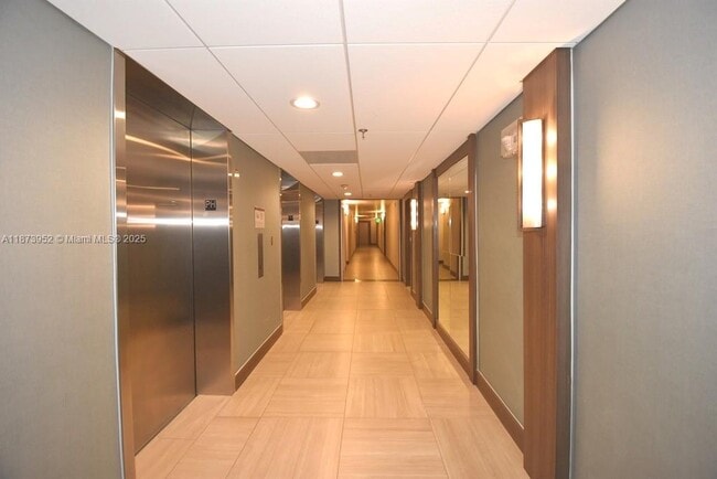 Photo - 3701 N Country Club Dr Unidad PH07