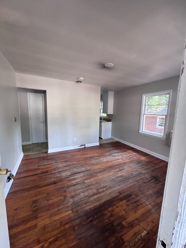 216 Crawford Ave