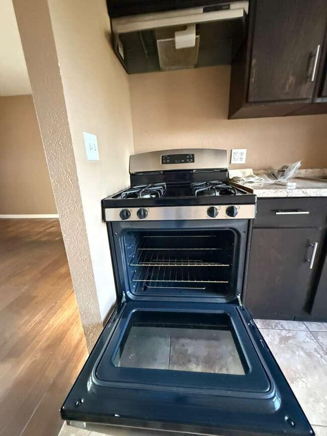 Photo - 1955 E 8th St Unit Apt 1