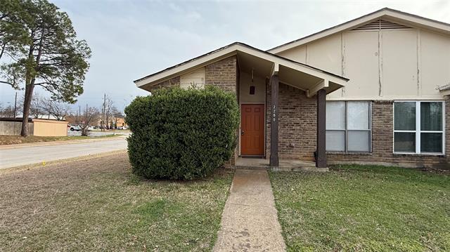 Photo - 2200 Westmoor Pl