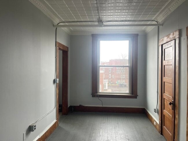 41-43 Central St Unit 12