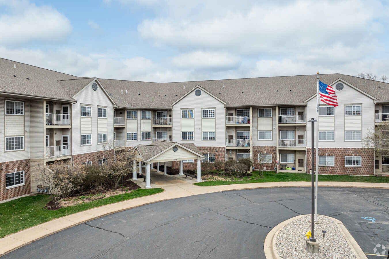 Photo - Stone Bridge Apartments