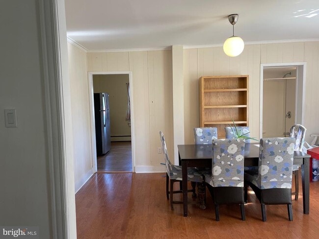 Building Photo - 1410 Longford Rd