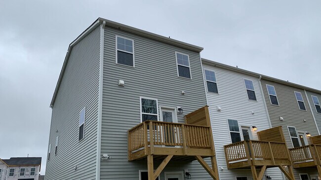 Photo - Room in Townhome on Chert Ln