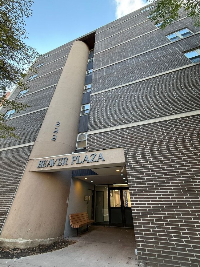 Building Photo - Beaver Plaza-104 Unit 104