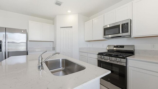 Photo - 10761 NW Everbreeze Dr