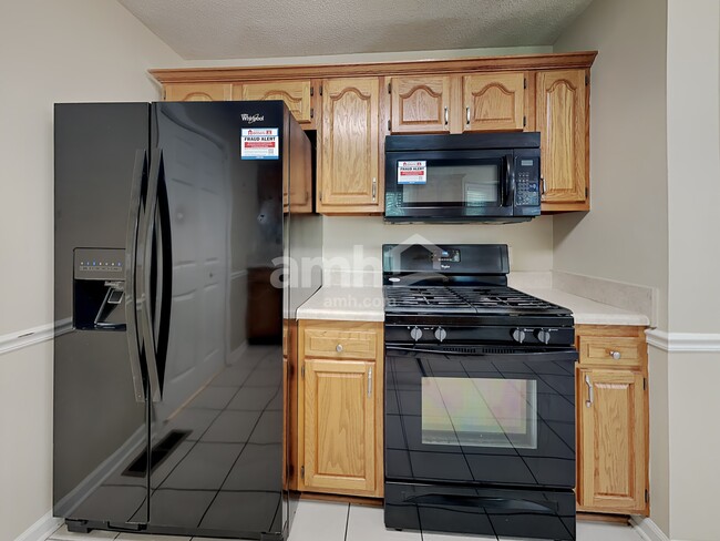 Photo - 502 Hunters Way