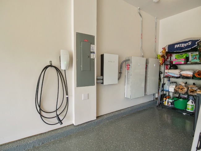 Photo - 1663 Jessamine Dr