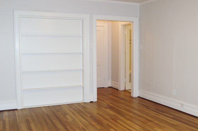 Photo - ELIZABETH APARTMENTS (ELIZ01)