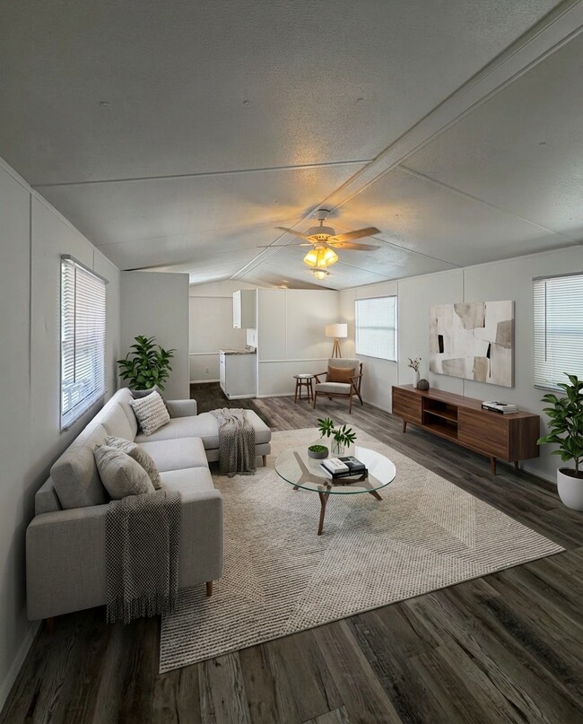 Building Photo - 4865 NW 27th St