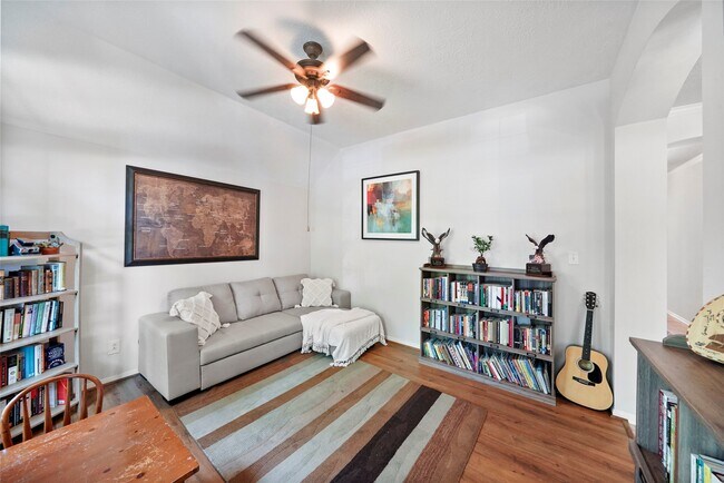 Photo - 158 N Whistlers Bend Cir