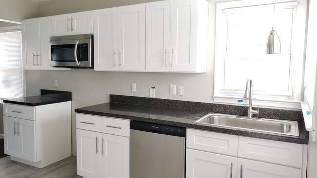 Photo - 11357 Winston