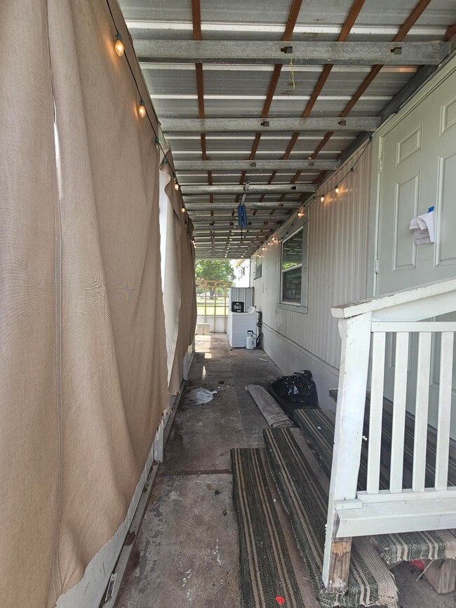 Photo - 920 Boardwalk Ln