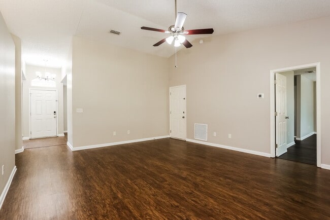 Photo - 9260 Topohill Ct