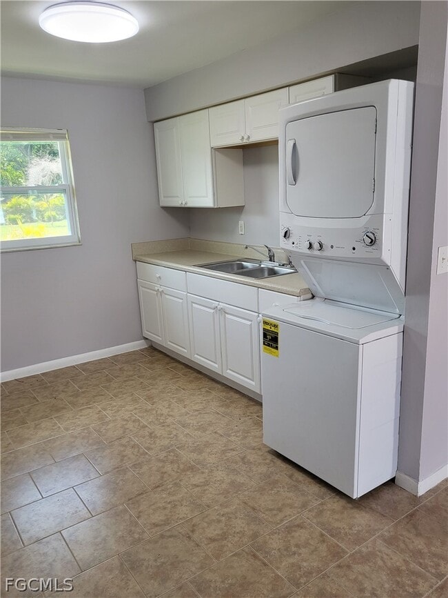 Photo - 1916 High St