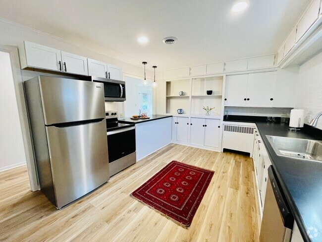 Building Photo - 2-2 S Main St Rental