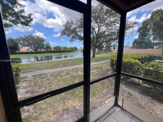 Building Photo - 15405 N Miami Lakeway Unit 107-1 Rental